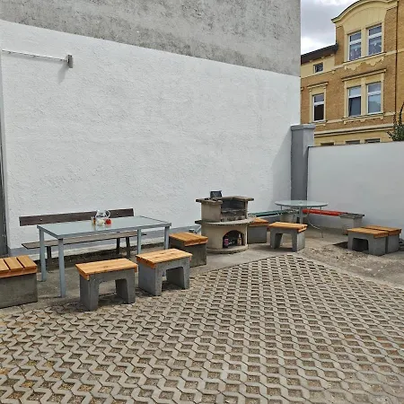 Schoene 2 Raum, 2 - 4 Bett In * Schönebeck